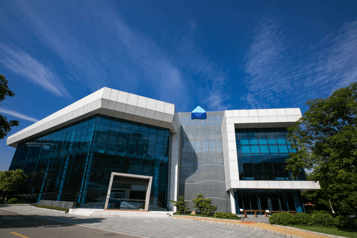 维多利亚老品牌vic(集团)官方网站